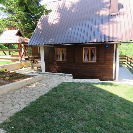 Guesthouse Stefanac 오토칵 외부 사진
