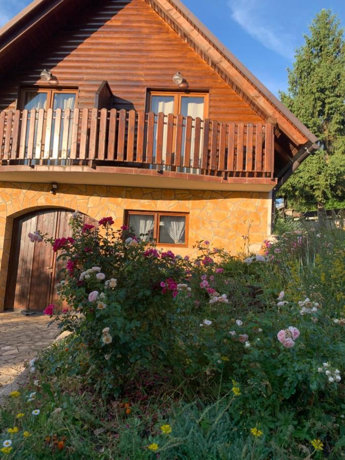 Guesthouse Stefanac 오토칵 외부 사진