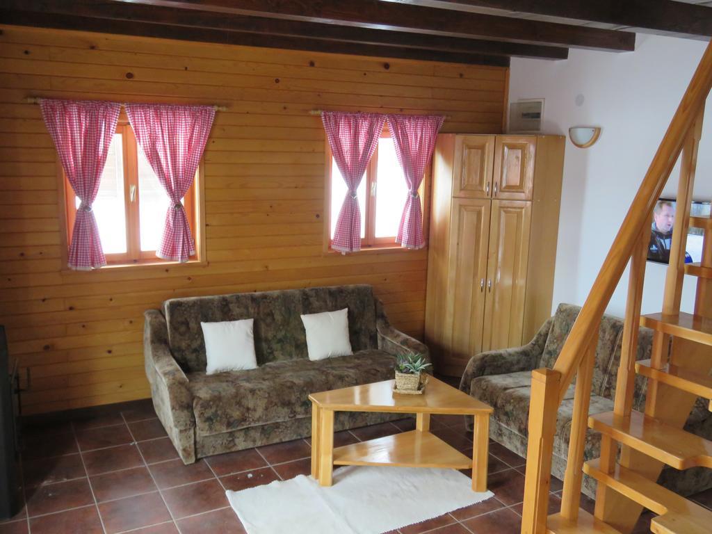 Guesthouse Stefanac 오토칵 외부 사진