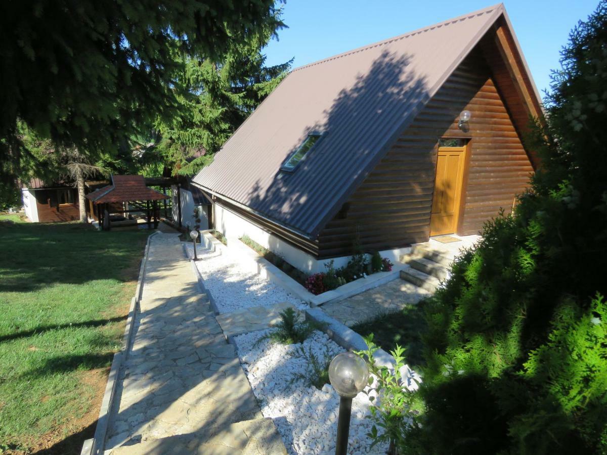 Guesthouse Stefanac 오토칵 외부 사진